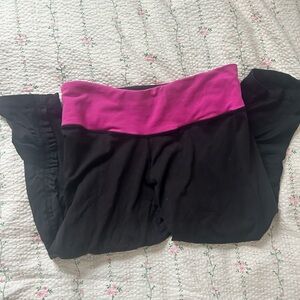 Lululemon Cropped Leggings with Pink Waistband